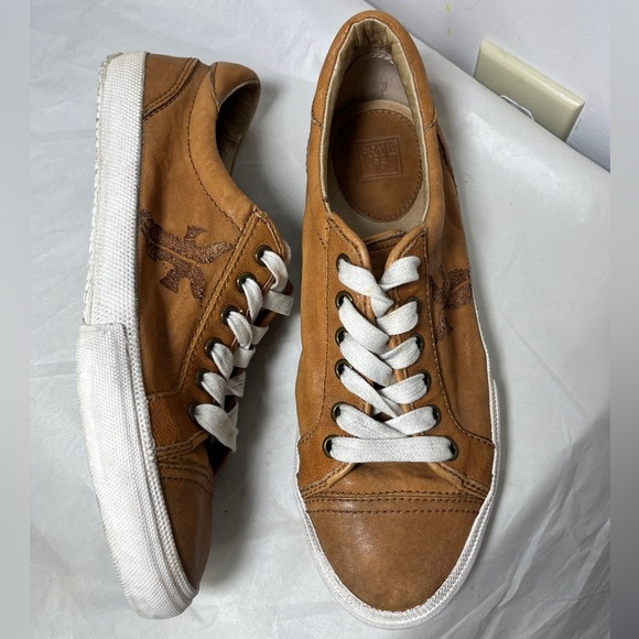 Frye Kira Distressed Branded Leather Low Top Sneakers Sz 10 - Picture 12 of 14